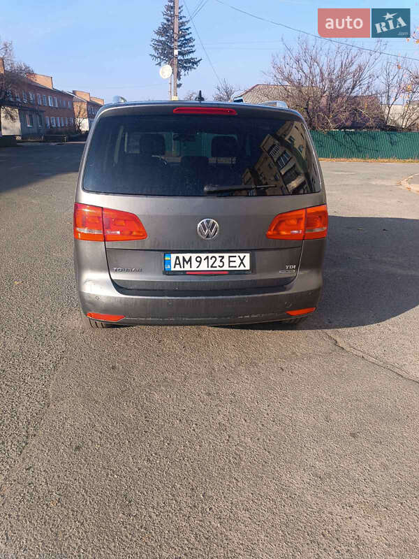 Минивэн Volkswagen Touran 2012 в Малине фото 2 Минивэн Volkswagen Touran 2012 в Малине