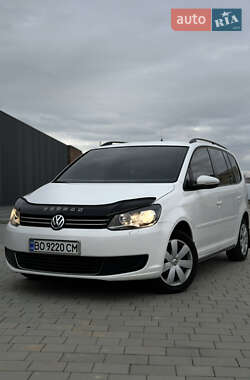 Мінівен Volkswagen Touran 2010 в Хмельницькому