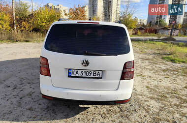 Мінівен Volkswagen Touran 2010 в Києві