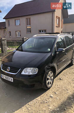 Мінівен Volkswagen Touran 2006 в Іршаві