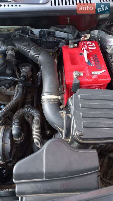 Минивэн Volkswagen Touran 2008 в Новоднестровске