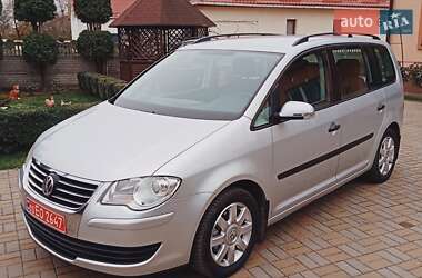 Мінівен Volkswagen Touran 2003 в Луцьку