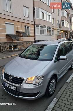 Мінівен Volkswagen Touran 2009 в Стрию