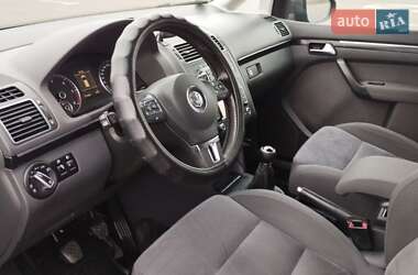 Минивэн Volkswagen Touran 2010 в Ровно