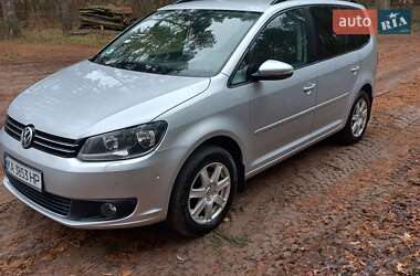 Минивэн Volkswagen Touran 2012 в Гончаровском