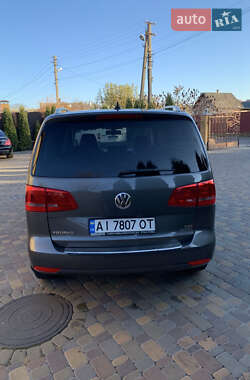 Минивэн Volkswagen Touran 2010 в Кагарлыке