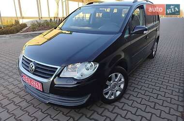 Мінівен Volkswagen Touran 2009 в Луцьку