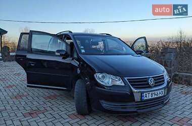 Мінівен Volkswagen Touran 2007 в Косові