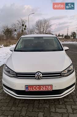 Микровэн Volkswagen Touran 2017 в Стрые