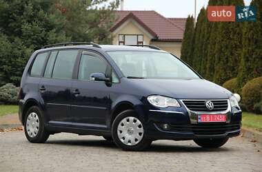 Минивэн Volkswagen Touran 2006 в Сарнах