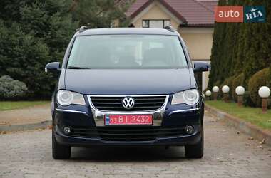 Минивэн Volkswagen Touran 2006 в Сарнах