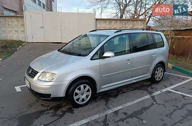 Минивэн Volkswagen Touran 2005 в Киеве