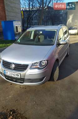 Минивэн Volkswagen Touran 2009 в Львове