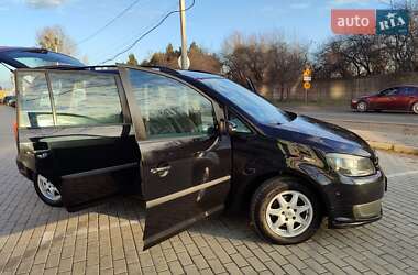 Минивэн Volkswagen Touran 2012 в Львове