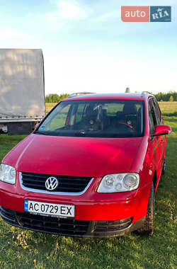 Минивэн Volkswagen Touran 2006 в Любешове