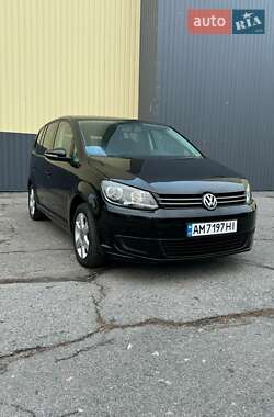 Минивэн Volkswagen Touran 2010 в Лубнах