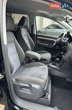 Минивэн Volkswagen Touran 2011 в Киеве