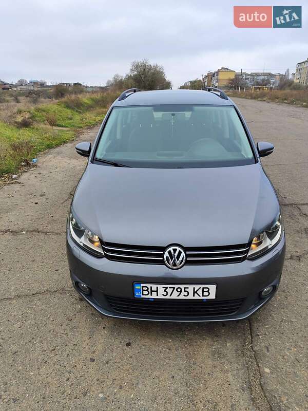 Volkswagen Touran 2012