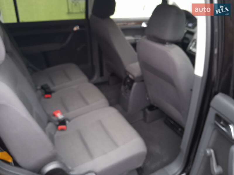 Минивэн Volkswagen Touran 2007 в Измаиле