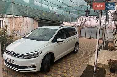 Микровэн Volkswagen Touran 2016 в Измаиле