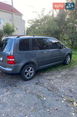 Мінівен Volkswagen Touran 2004 в Одесі