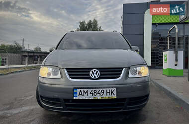 Мінівен Volkswagen Touran 2006 в Житомирі