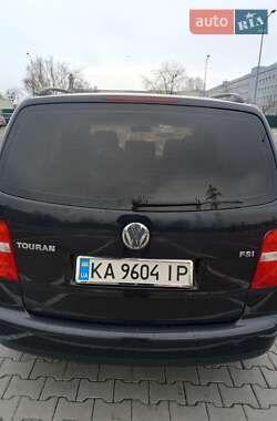 Минивэн Volkswagen Touran 2006 в Киеве