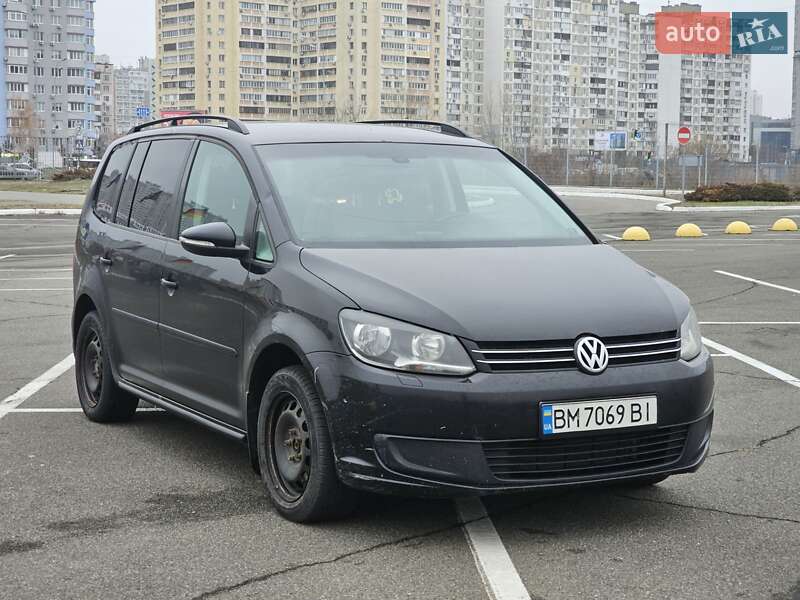 Минивэн Volkswagen Touran 2013 в Киеве