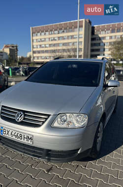 Минивэн Volkswagen Touran 2005 в Черновцах