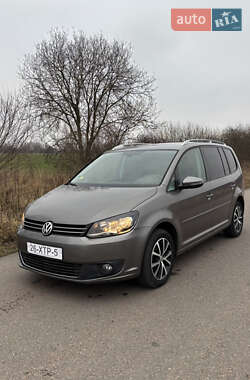 Минивэн Volkswagen Touran 2011 в Стрые