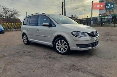 Минивэн Volkswagen Touran 2010 в Житомире