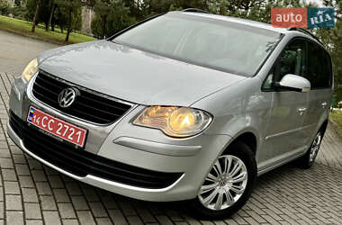 Минивэн Volkswagen Touran 2007 в Дрогобыче