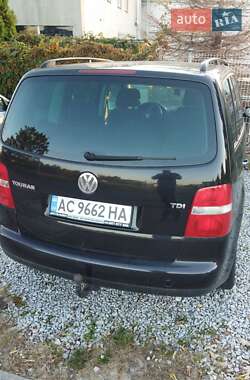 Мінівен Volkswagen Touran 2003 в Луцьку