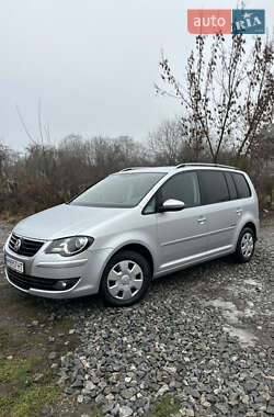 Мінівен Volkswagen Touran 2009 в Бердичеві