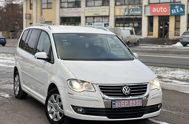 volkswagen touran 2010 в Дніпро (Дніпропетровськ) від професійного продавця [object Object]