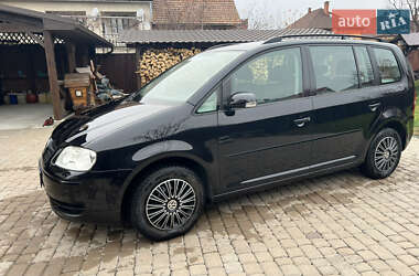 Мінівен Volkswagen Touran 2006 в Мукачевому