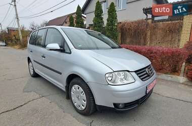 Минивэн Volkswagen Touran 2004 в 