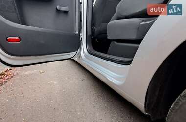 Минивэн Volkswagen Touran 2004 в 
