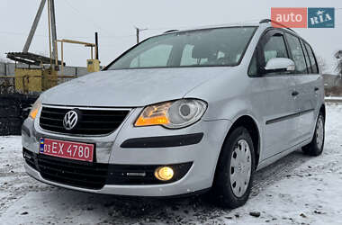 Мінівен Volkswagen Touran 2008 в Лубнах