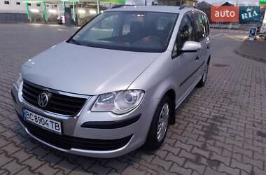 Минивэн Volkswagen Touran 2007 в Черновцах