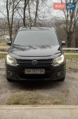 Мінівен Volkswagen Touran 2010 в Звягелі