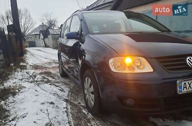 Мінівен Volkswagen Touran 2004 в Харкові