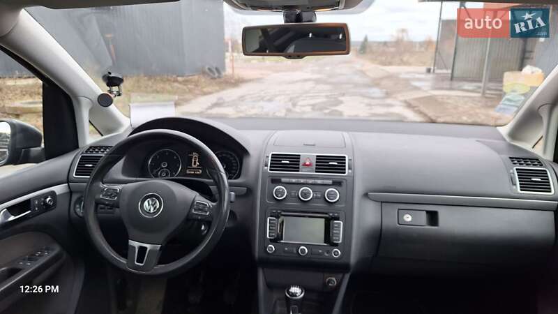 Минивэн Volkswagen Touran 2013 в Киеве