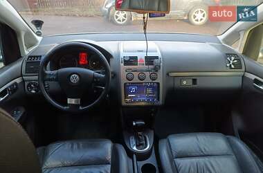 Минивэн Volkswagen Touran 2008 в Олевске