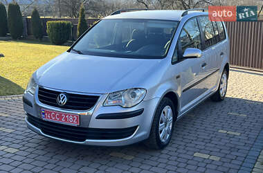 Минивэн Volkswagen Touran 2008 в Косове