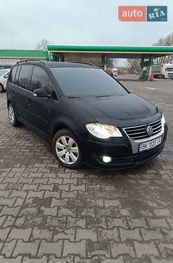 Мінівен Volkswagen Touran 2008 в Луцьку