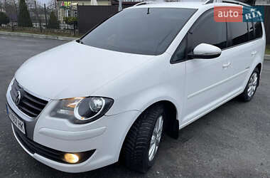Минивэн Volkswagen Touran 2010 в 