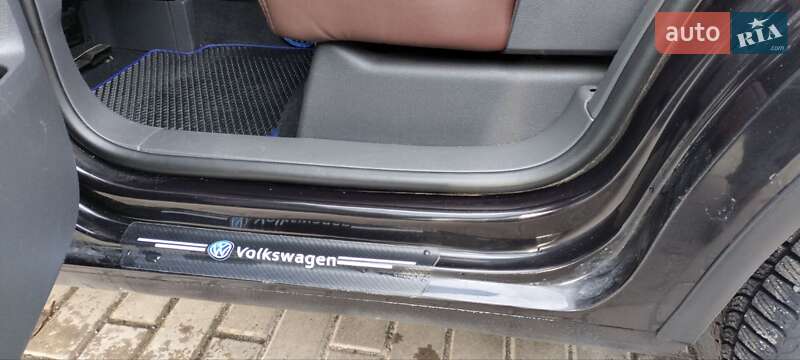 Мінівен Volkswagen Touran 2008 в Львові