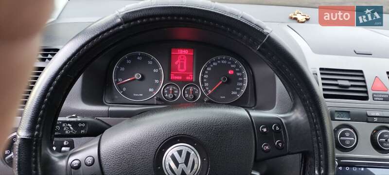 Мінівен Volkswagen Touran 2008 в Львові