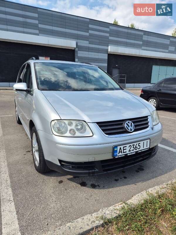 Volkswagen Touran 2006